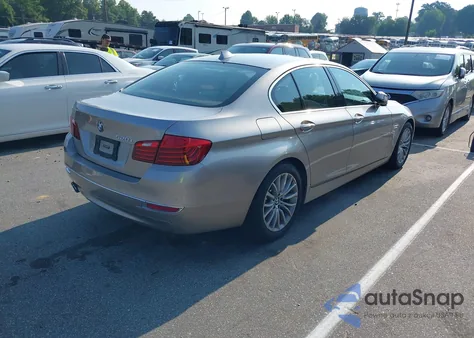 2016 BMW 528I из США, поврежденный, VIN WBA5A5C52GD528694